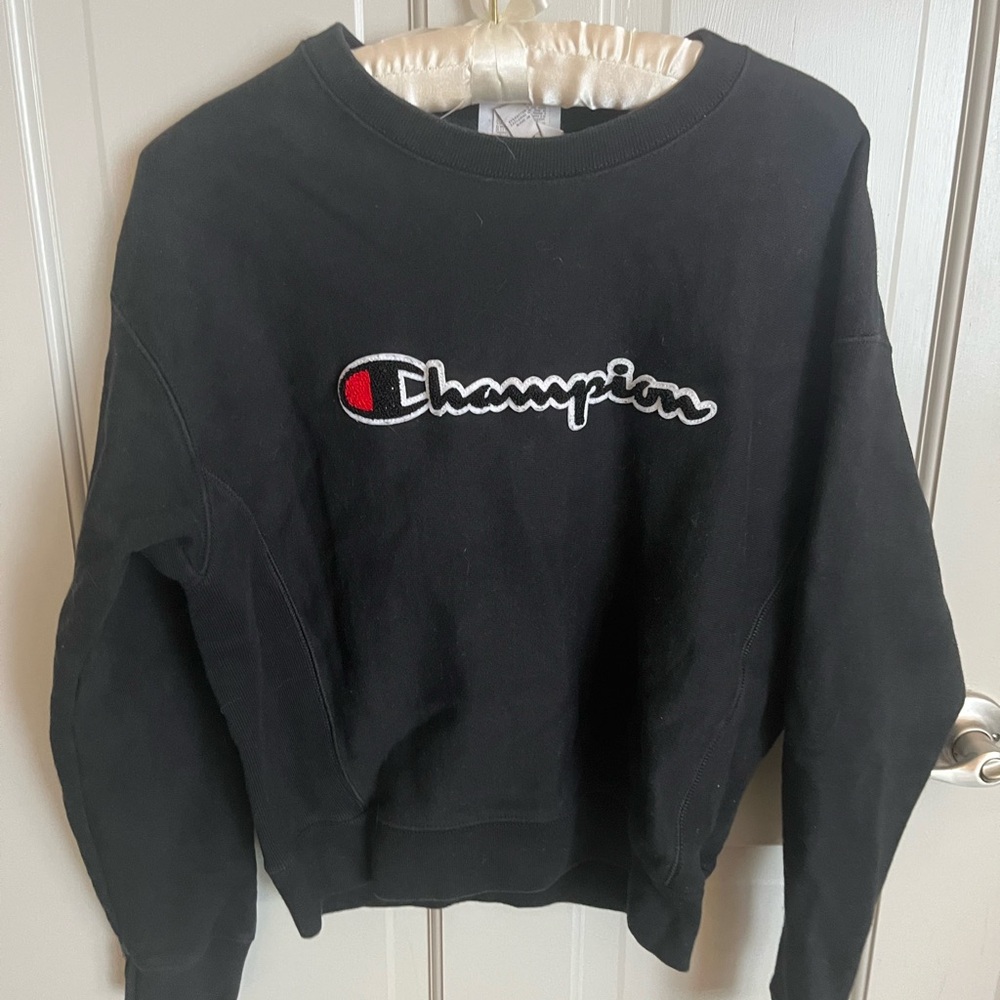 Champion Women's Black Crew Neck Sweater